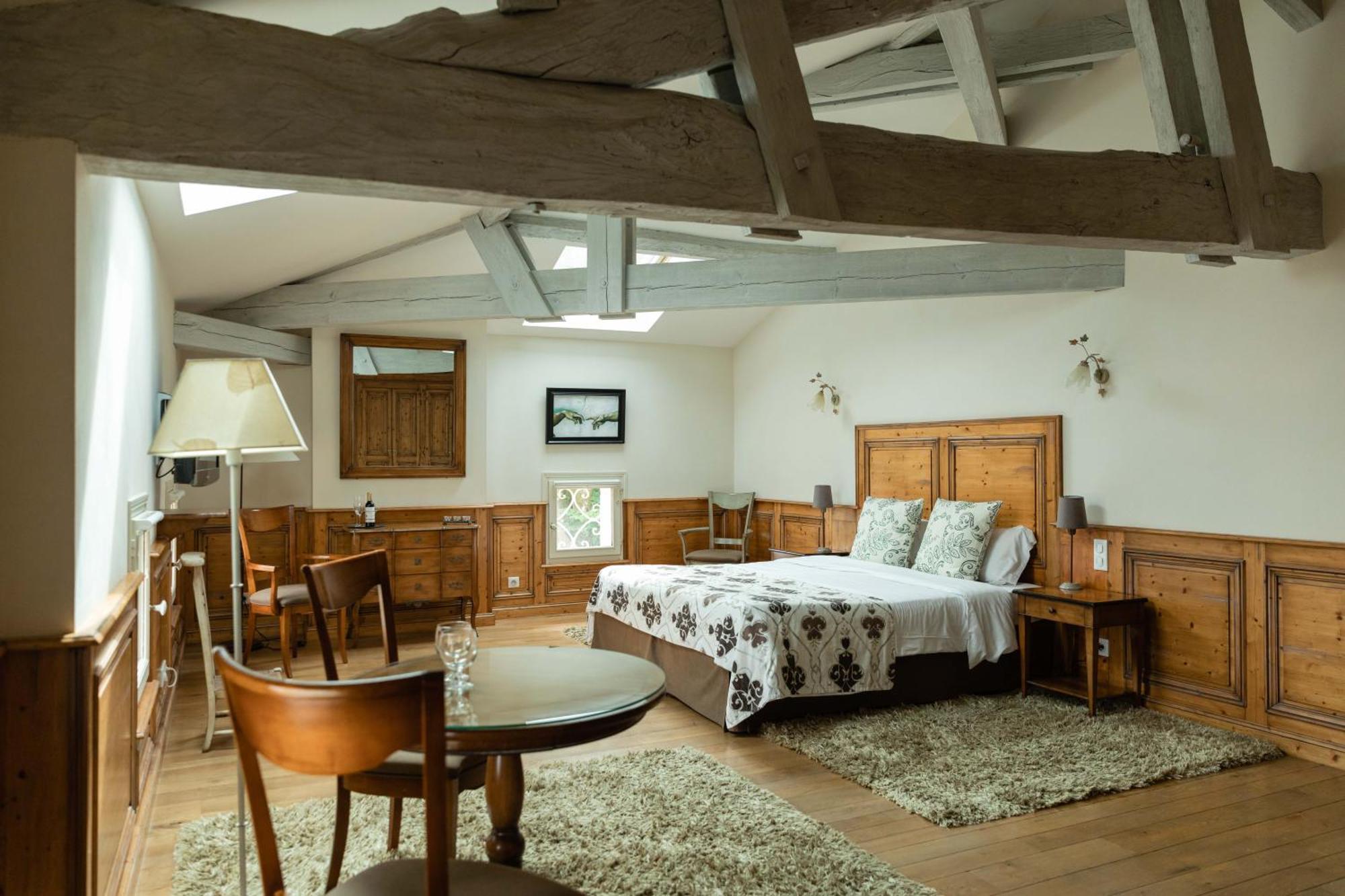 Villa Heloise Hotel Puisseguin ภายนอก รูปภาพ