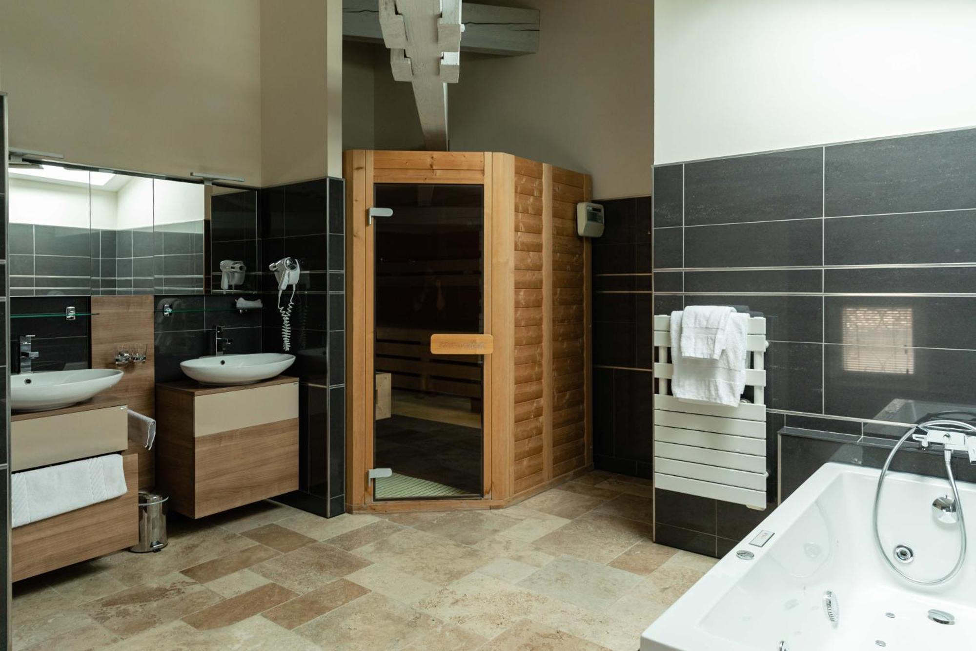 Villa Heloise Hotel Puisseguin ภายนอก รูปภาพ
